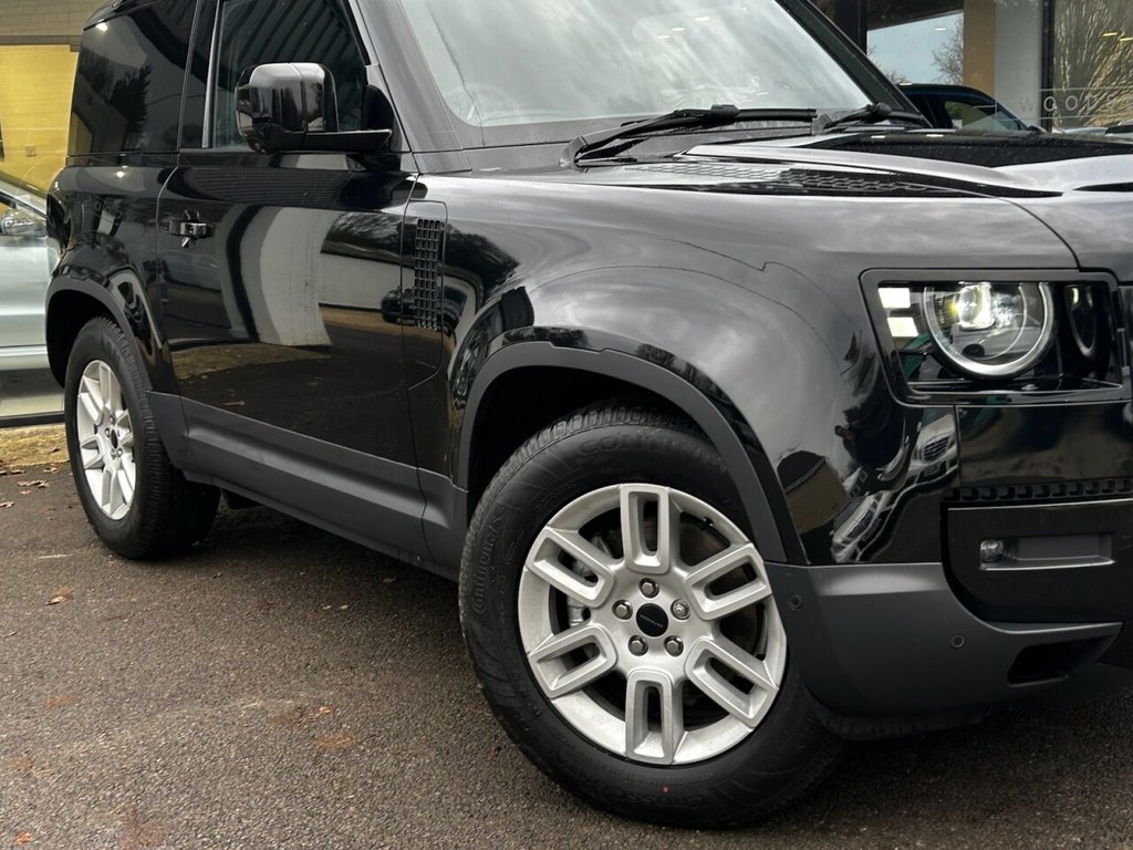 Used Land Rover Defender 90 2025 for sale - 77001016: Photo 7