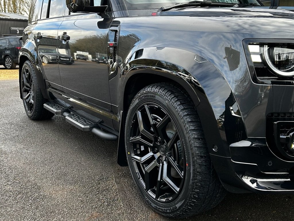 Used Land Rover Defender 2025 for sale - 77356606: Photo 15