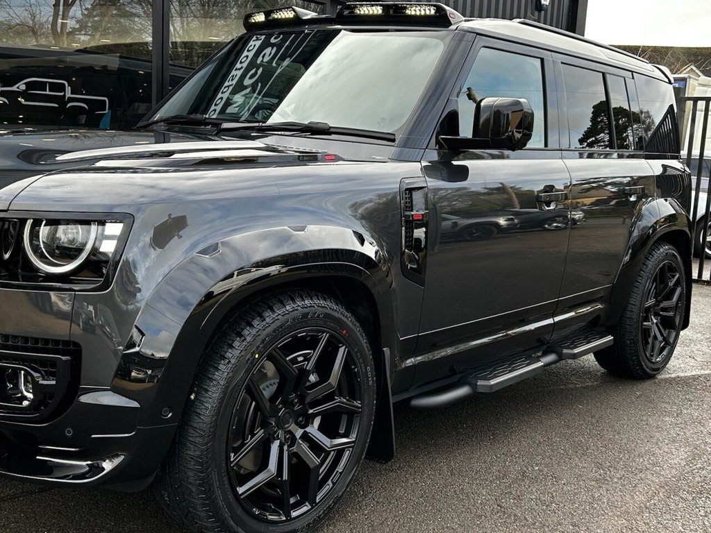 Used Land Rover Defender 2025 for sale - 77356606: Photo 8