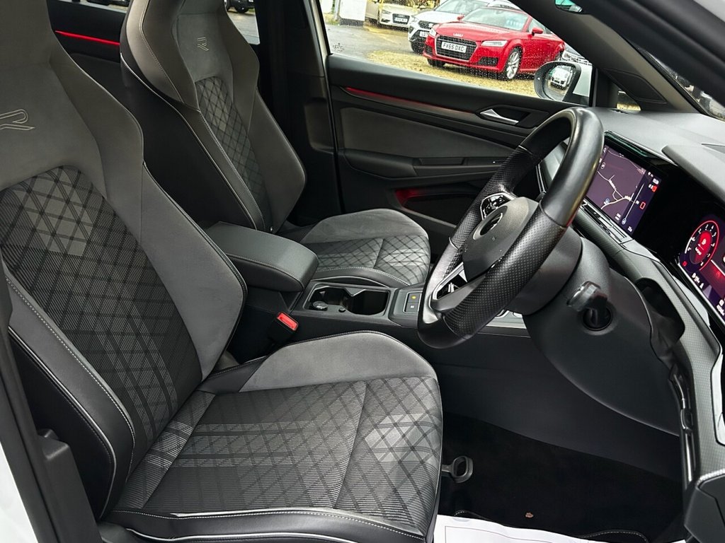 Used Volkswagen Golf 2021 for sale - 77000998: Photo 22