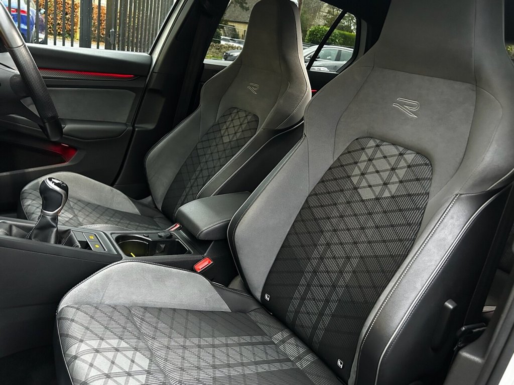 Used Volkswagen Golf 2021 for sale - 77000998: Photo 25