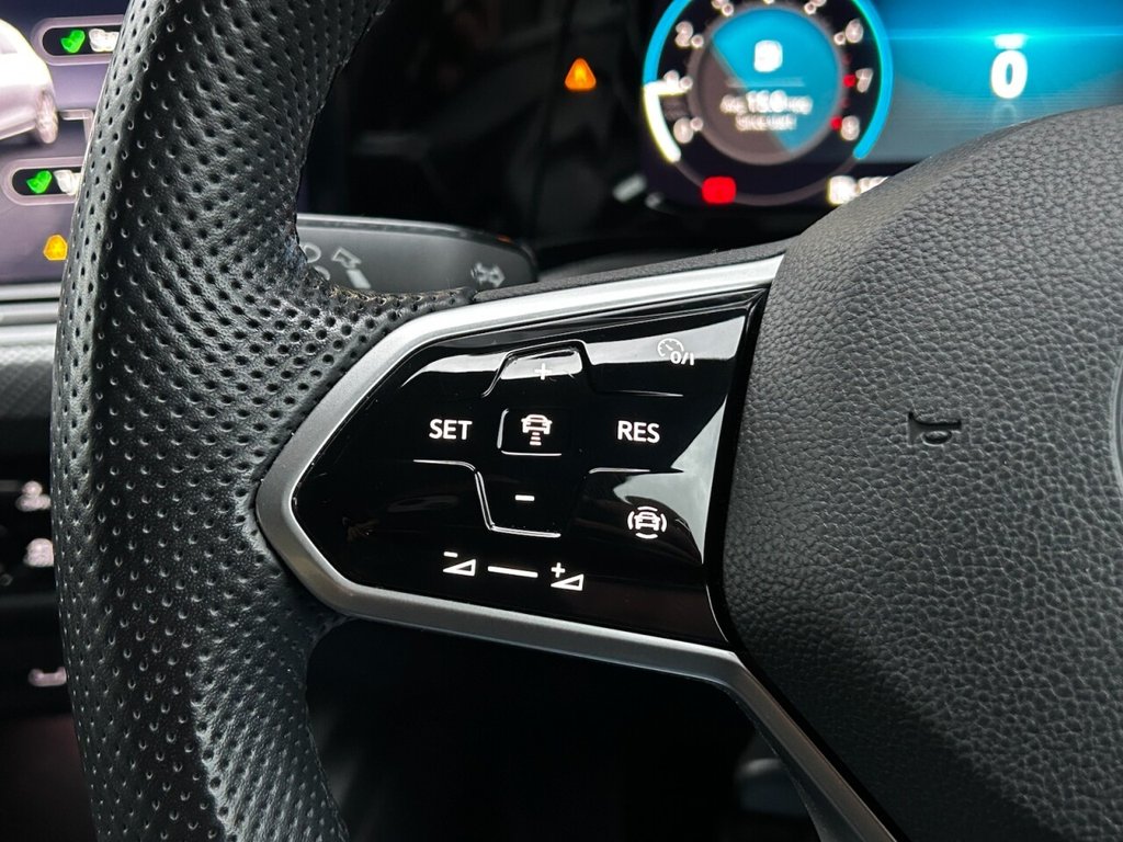 Used Volkswagen Golf 2021 for sale - 77000998: Photo 43