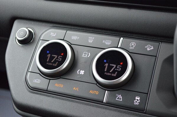 Used Land Rover Defender for sale - 75562834: Photo 29