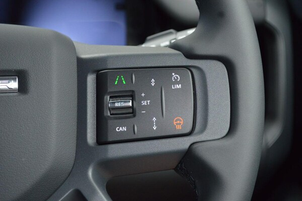 Used Land Rover Defender for sale - 75562834: Photo 32