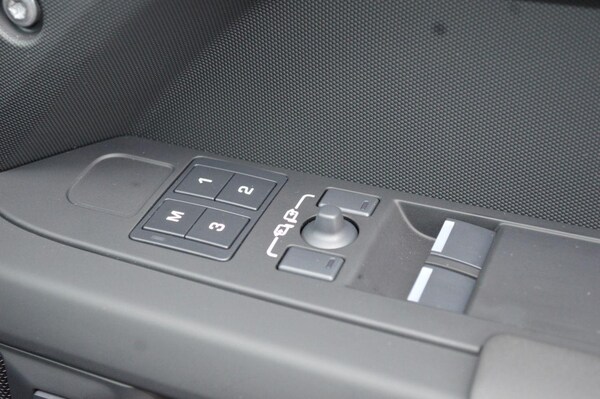 Used Land Rover Defender for sale - 75562834: Photo 36