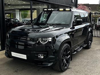 Used Land Rover Defender 110 2025 for sale - 78288596: Photo