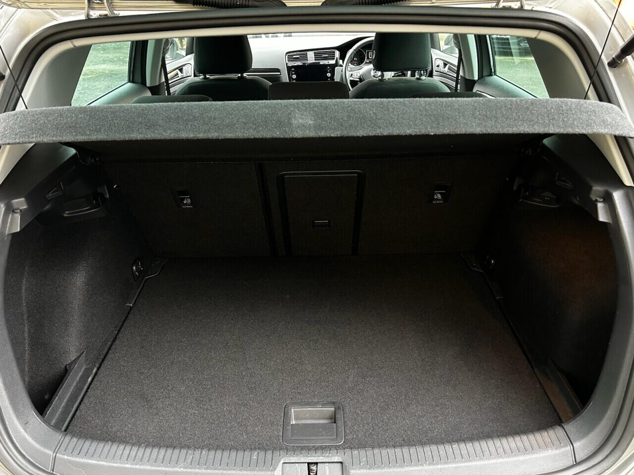 Used Volkswagen Golf 2020 for sale - 76550497: Photo 27