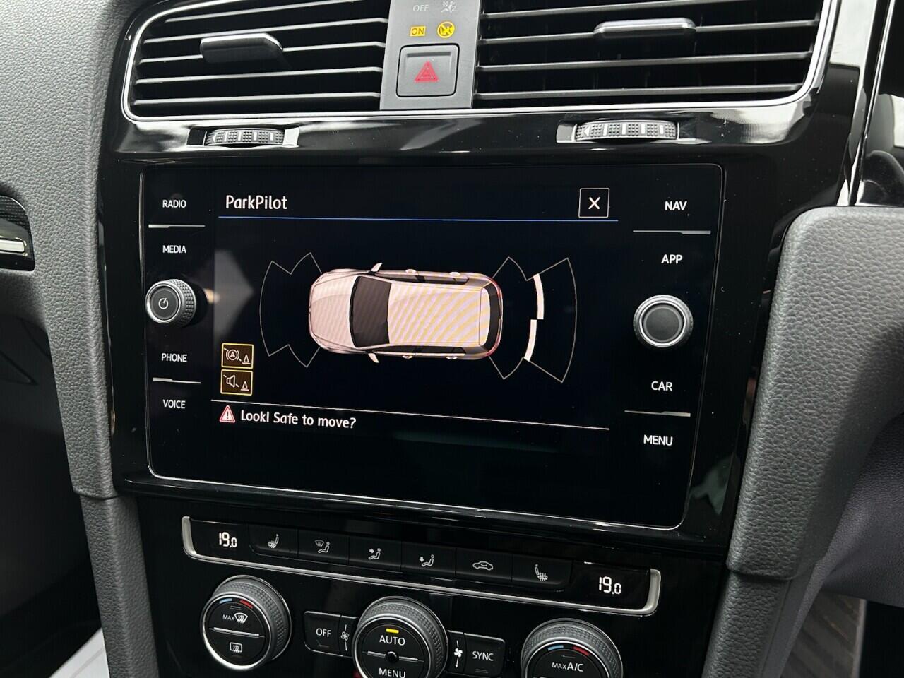 Used Volkswagen Golf 2020 for sale - 76550497: Photo 29