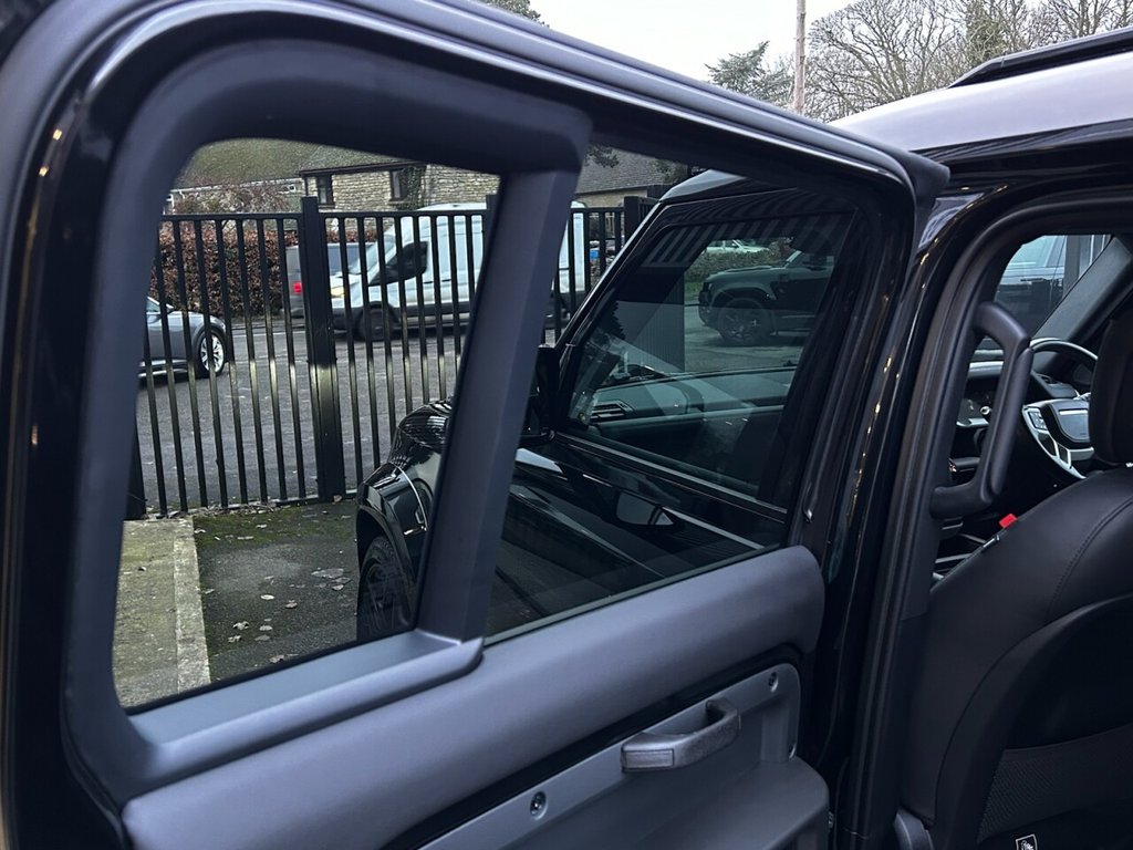 Used Land Rover Defender 2024 for sale - 77734251: Photo 23