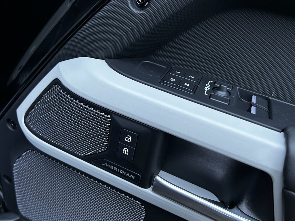 Used Land Rover Defender 2024 for sale - 77734251: Photo 37