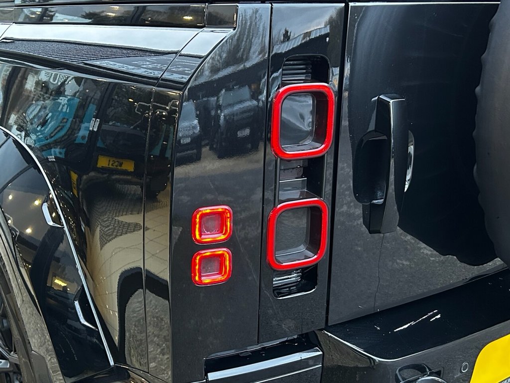 Used Land Rover Defender 2024 for sale - 77734251: Photo 40