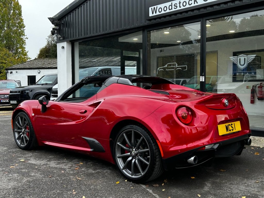 Used Alfa Romeo 4C 2017 for sale - 77000994: Photo 17