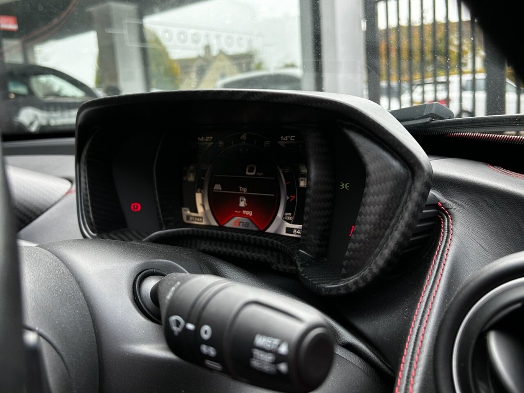 Used Alfa Romeo 4C 2017 for sale - 77000994: Photo 32