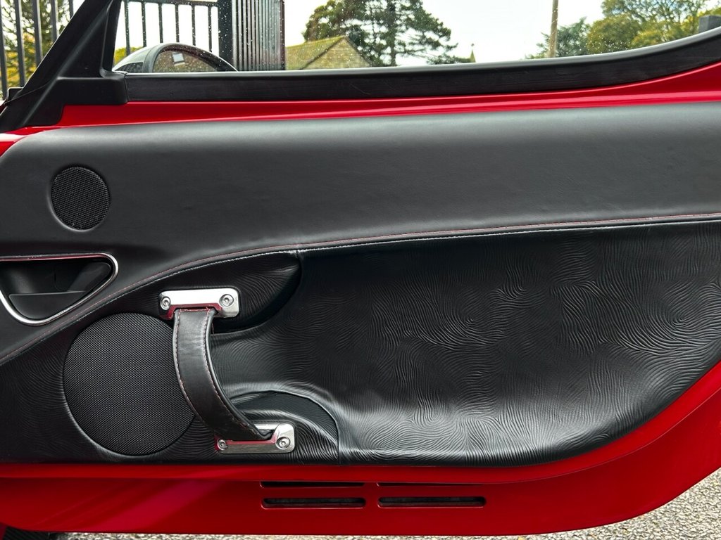 Used Alfa Romeo 4C 2017 for sale - 77000994: Photo 40