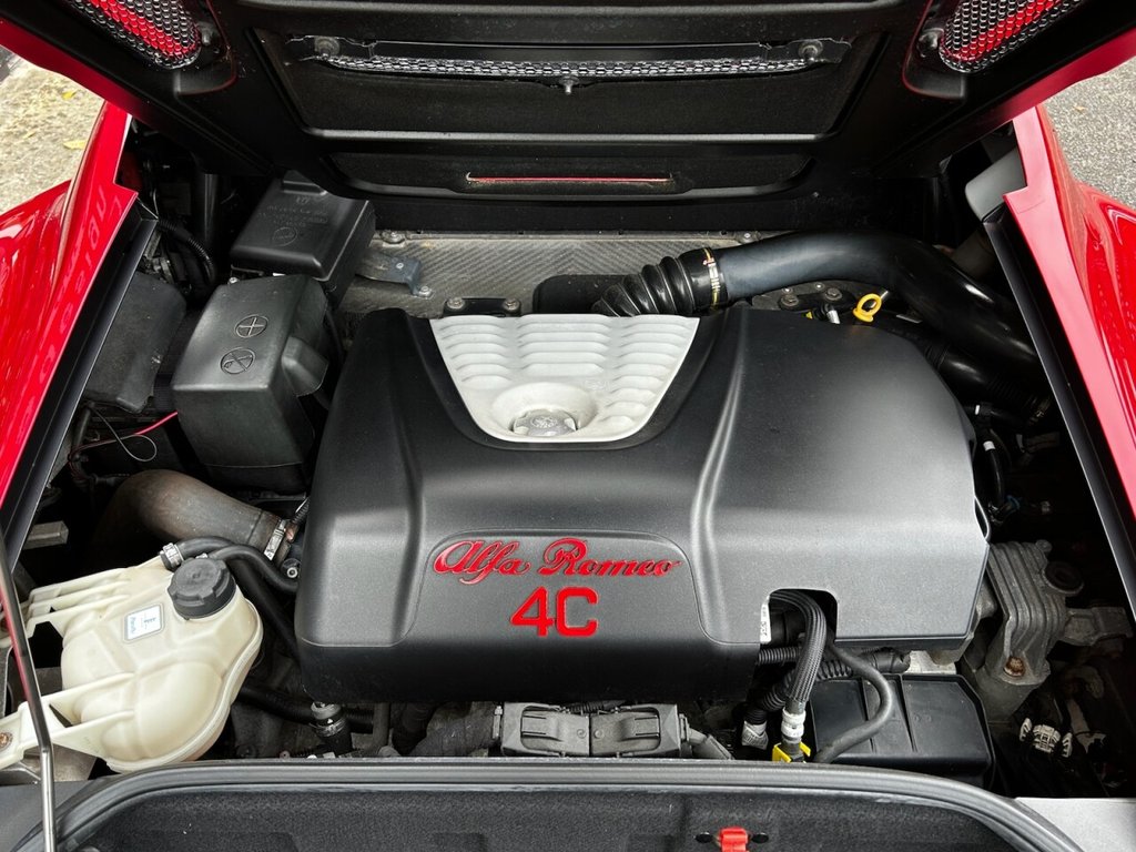 Used Alfa Romeo 4C 2017 for sale - 77000994: Photo 45