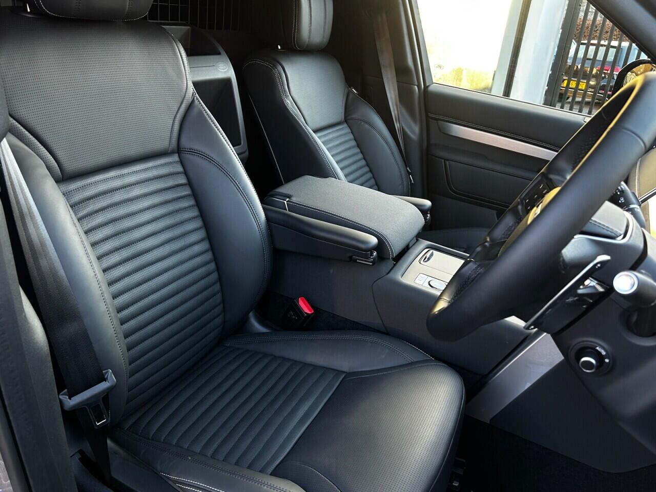 Used Land Rover Discovery for sale - 76633507: Photo 26