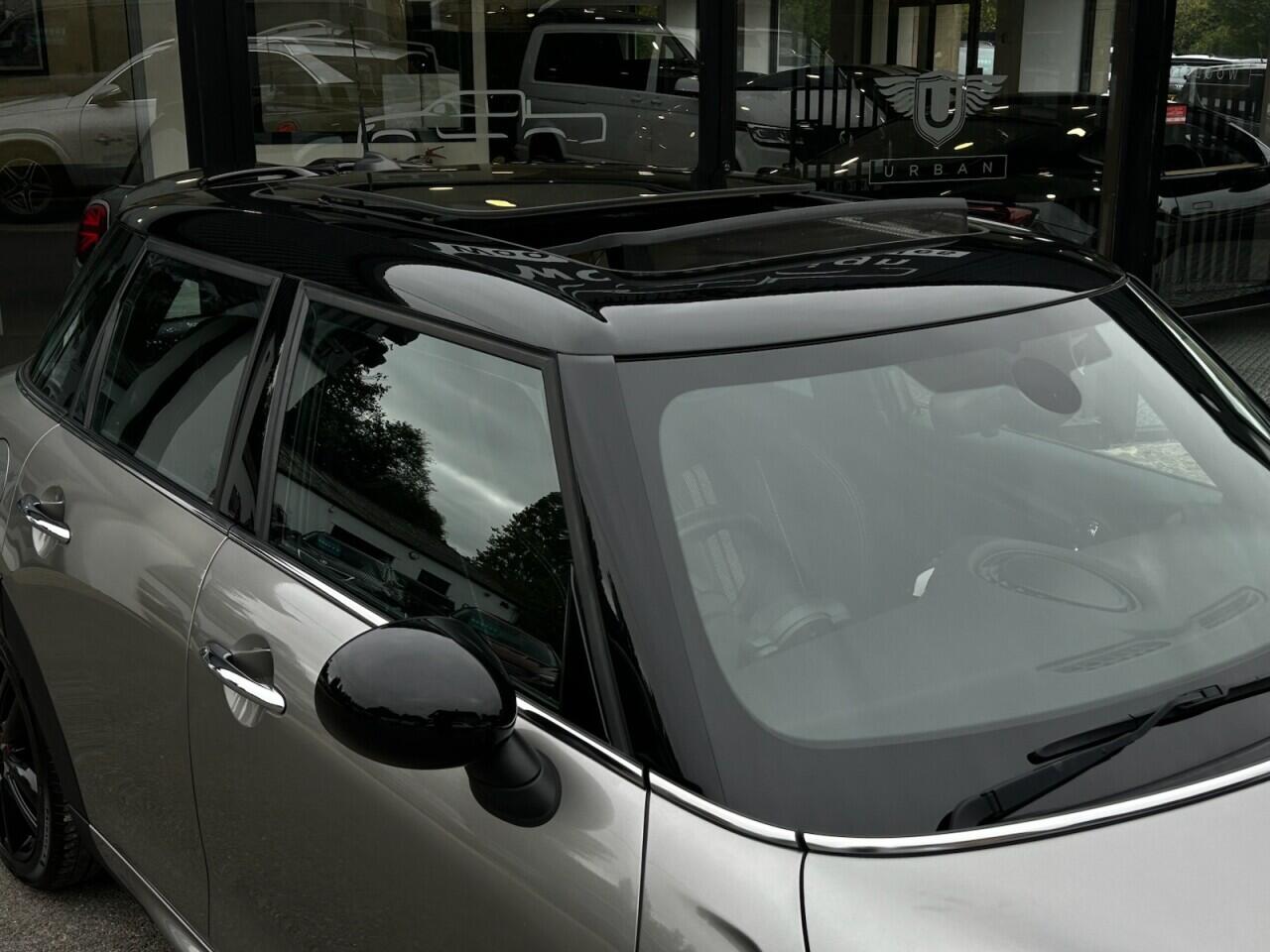 Used MINI Hatch 2019 for sale - 76336930: Photo 11