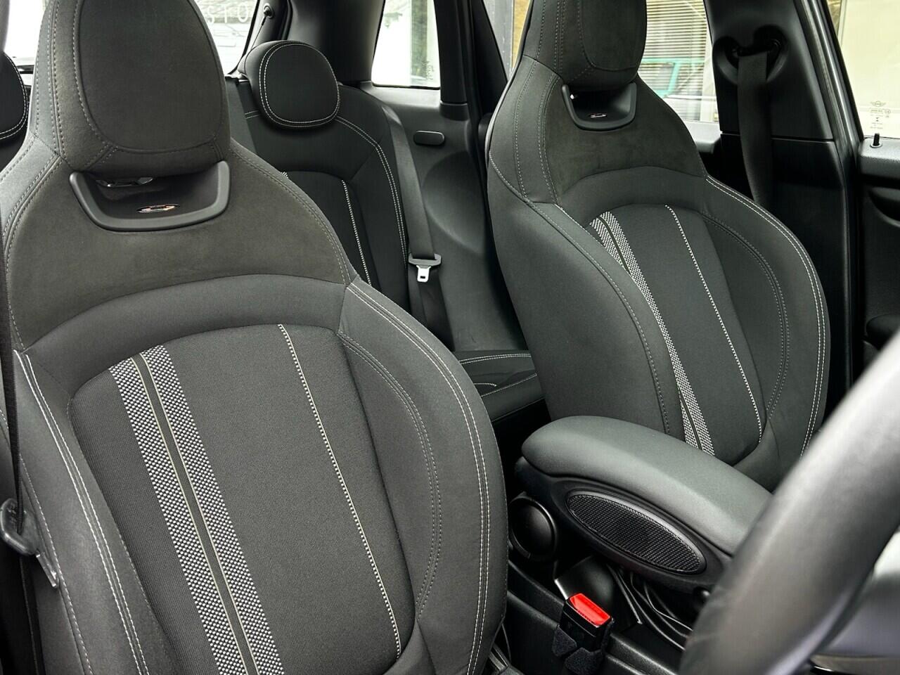 Used MINI Hatch 2019 for sale - 76336930: Photo 27