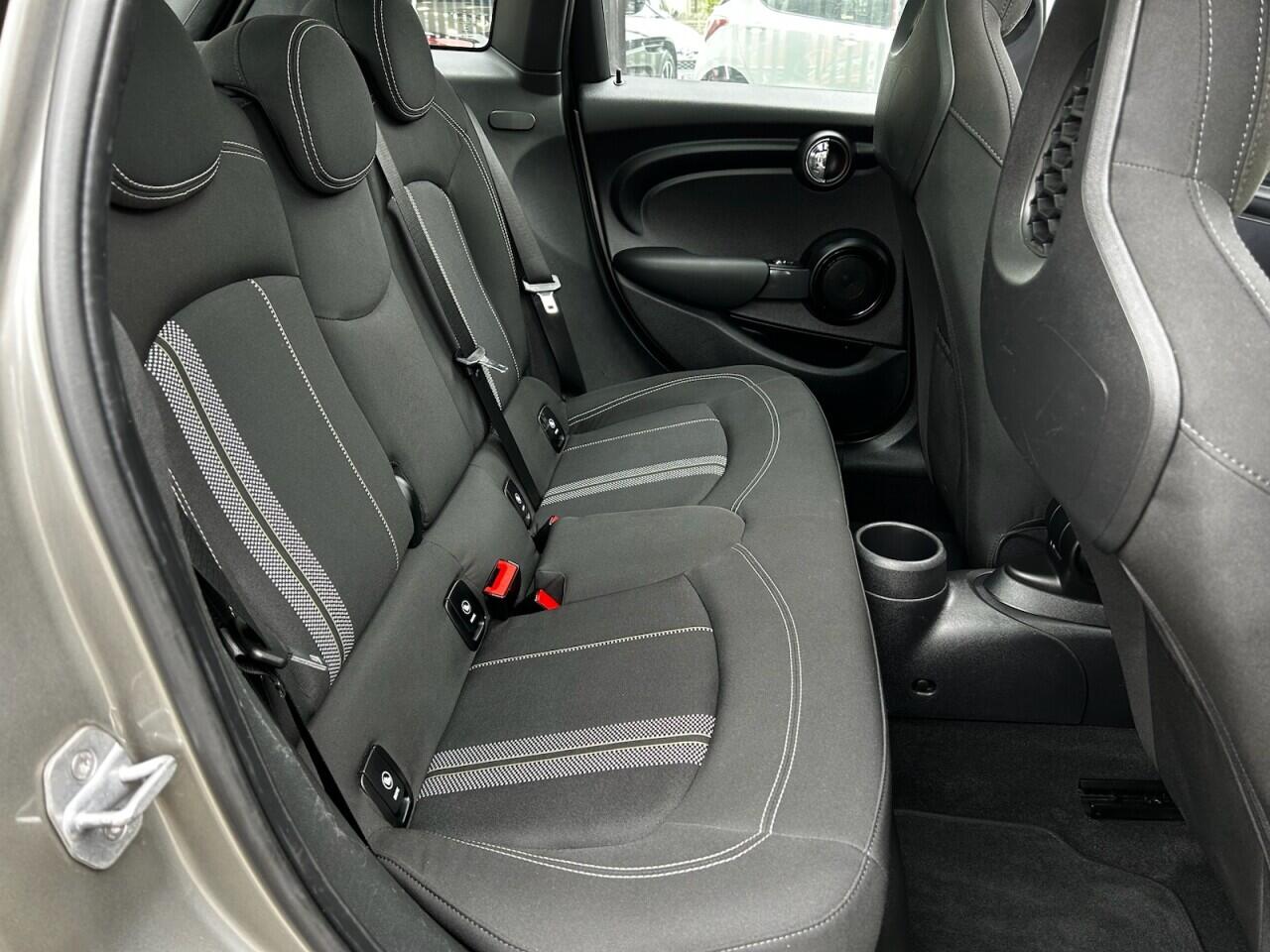 Used MINI Hatch 2019 for sale - 76336930: Photo 28