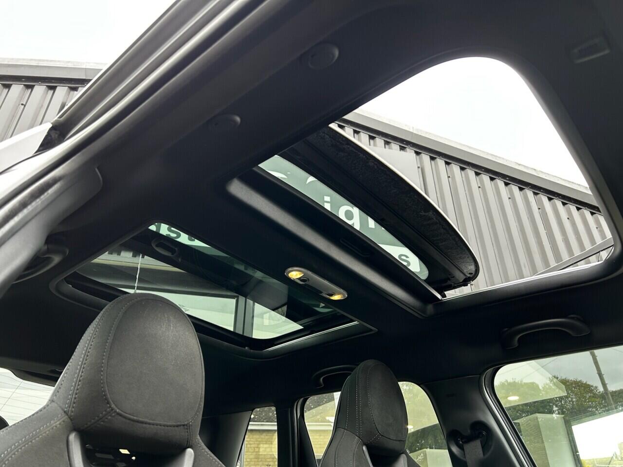 Used MINI Hatch 2019 for sale - 76336930: Photo 33