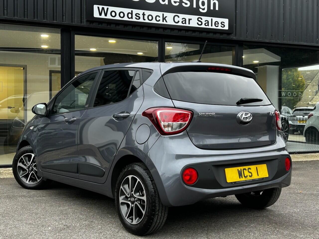 Used Hyundai i10 2018 for sale - 76336367: Photo 2