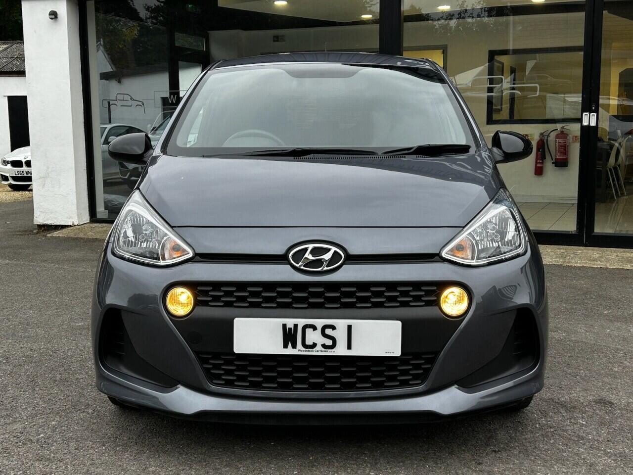 Used Hyundai i10 2018 for sale - 76336367: Photo 3