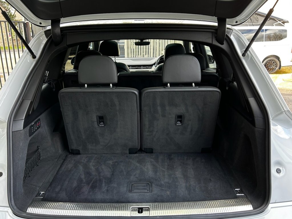 Used Audi Q7 2017 for sale - 77437267: Photo 34