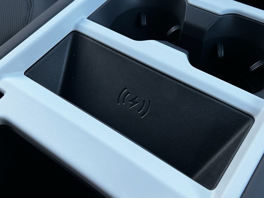 Used Land Rover Defender 90 2025 for sale - 77001009: Photo 42