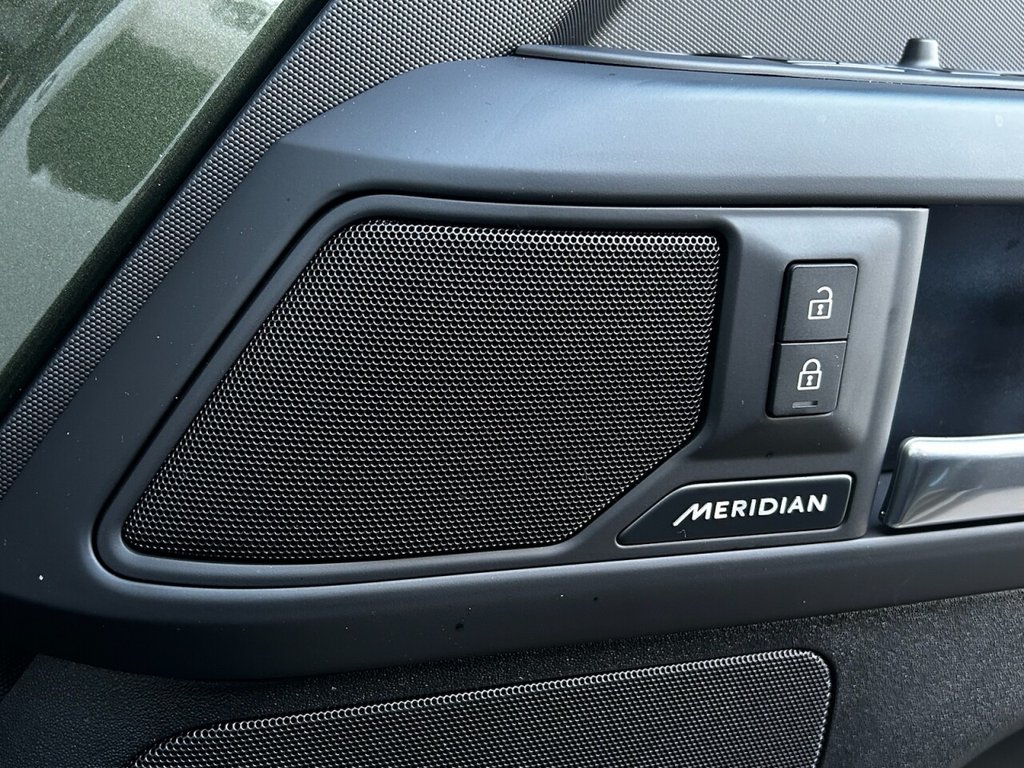 Used Land Rover Defender 90 2025 for sale - 77001009: Photo 48