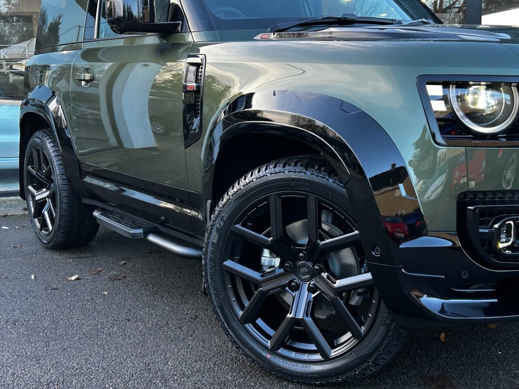 Used Land Rover Defender 90 2025 for sale - 77001009: Photo 6