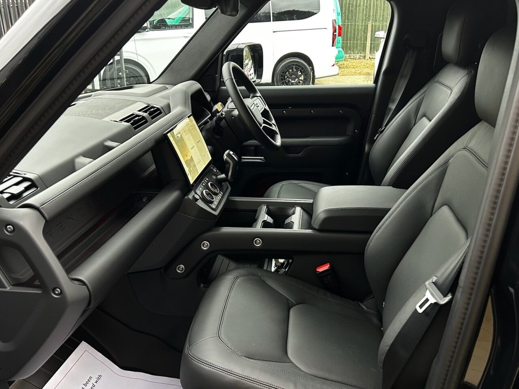 Used Land Rover Defender 2025 for sale - 77007642: Photo 19