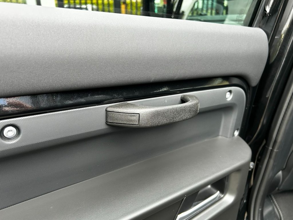 Used Land Rover Defender 2025 for sale - 77007642: Photo 33