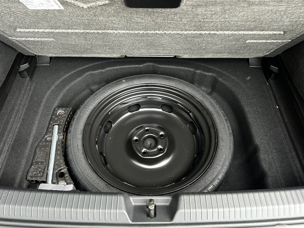 Used Volkswagen Golf 2024 for sale - 77001000: Photo 28