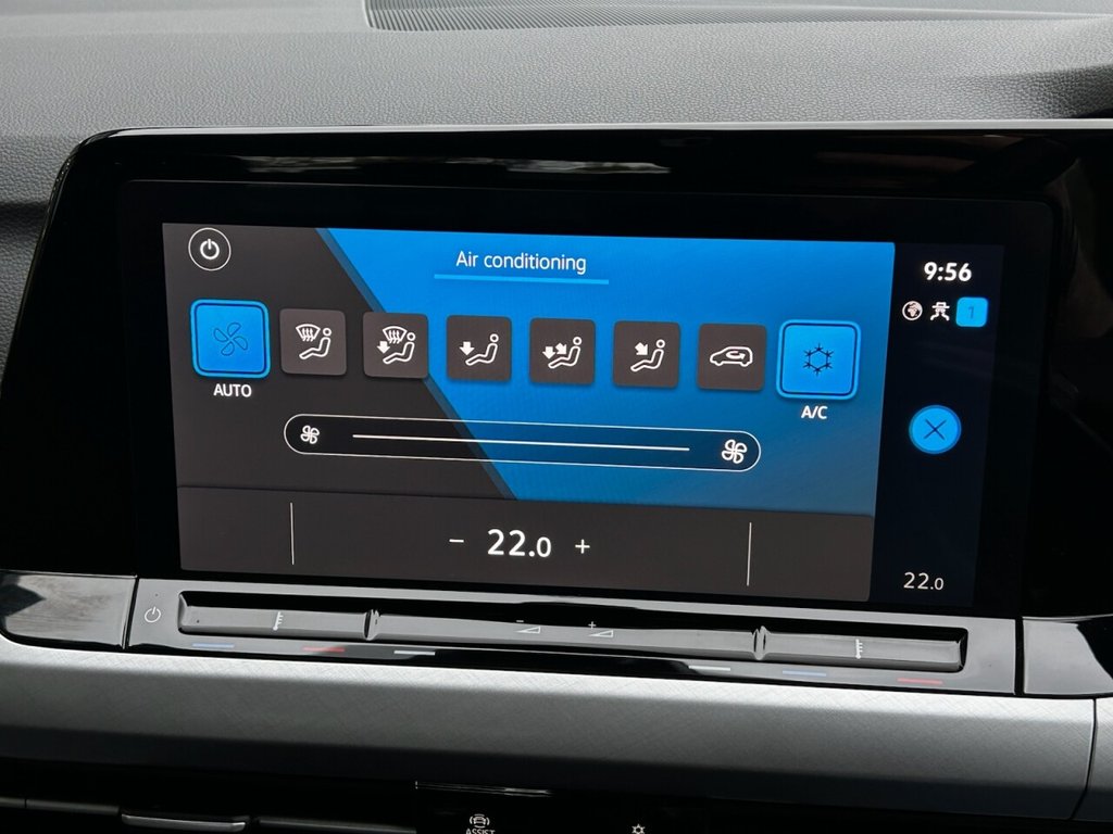 Used Volkswagen Golf 2024 for sale - 77001000: Photo 32