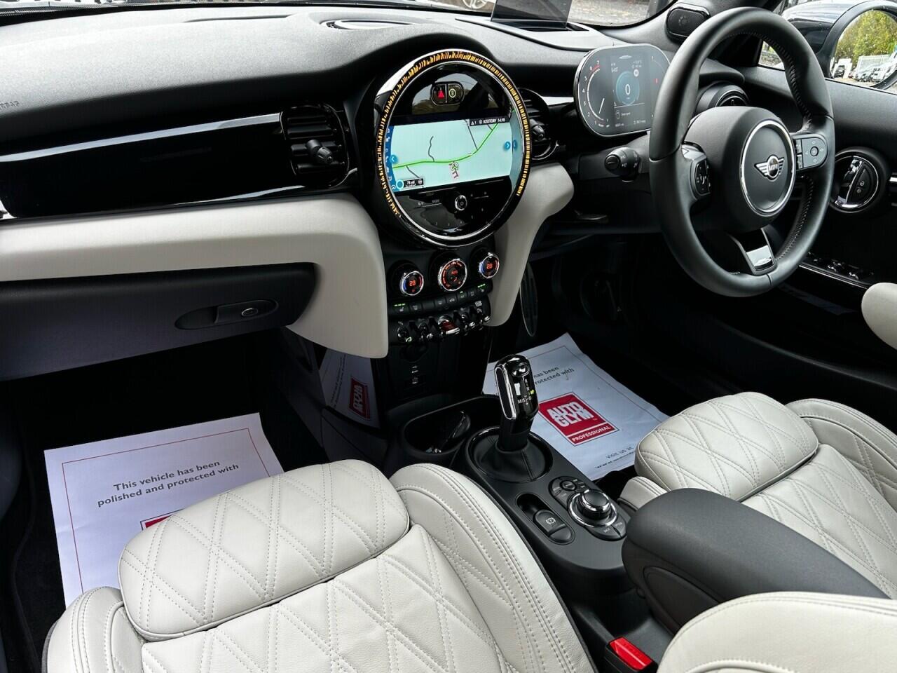 Used MINI Convertible 2023 for sale - 76549527: Photo 26