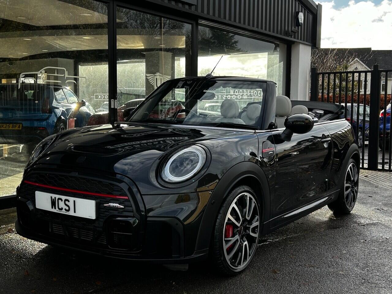 Used MINI Convertible 2023 for sale - 76549527: Photo 3