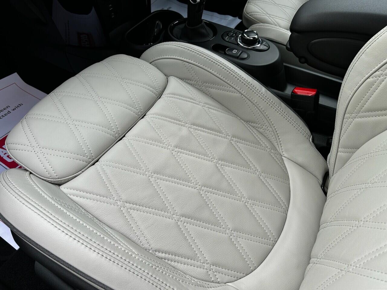 Used MINI Convertible 2023 for sale - 76549527: Photo 32