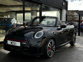 Used MINI Convertible 2023 for sale - 76549527: Photo