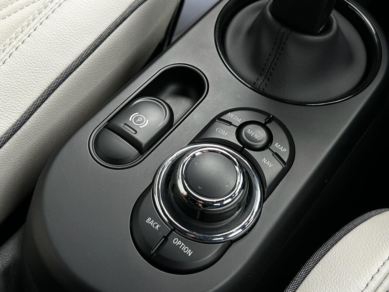 Used MINI Convertible 2023 for sale - 76549527: Photo 49