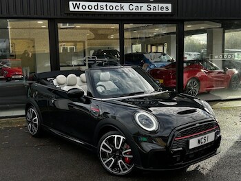 Used MINI Convertible 2023 for sale - 76549527: Photo