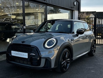 Used MINI Hatch 2022 for sale - 77558129: Photo