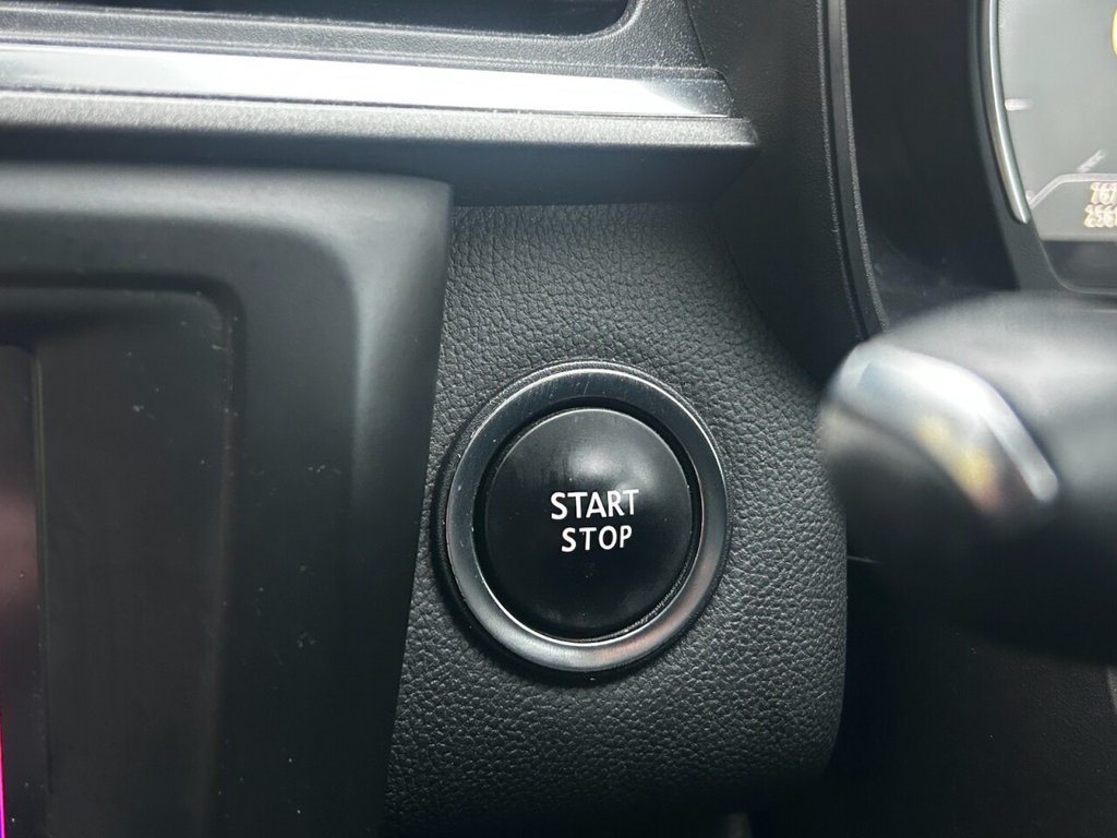 Used Renault Kadjar 2018 for sale - 77001008: Photo 38