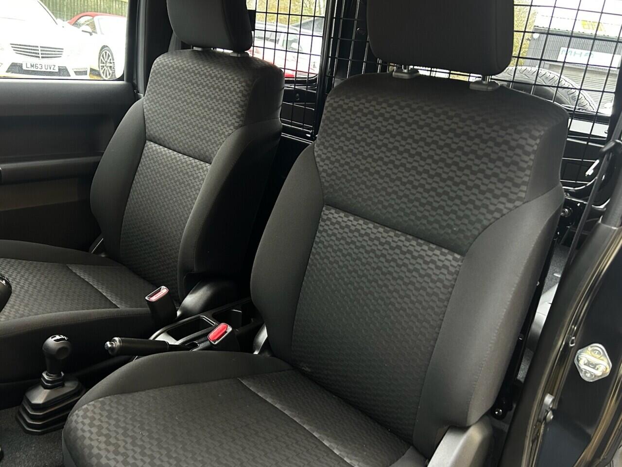 Used Suzuki Jimny 2024 for sale - 76823907: Photo 26