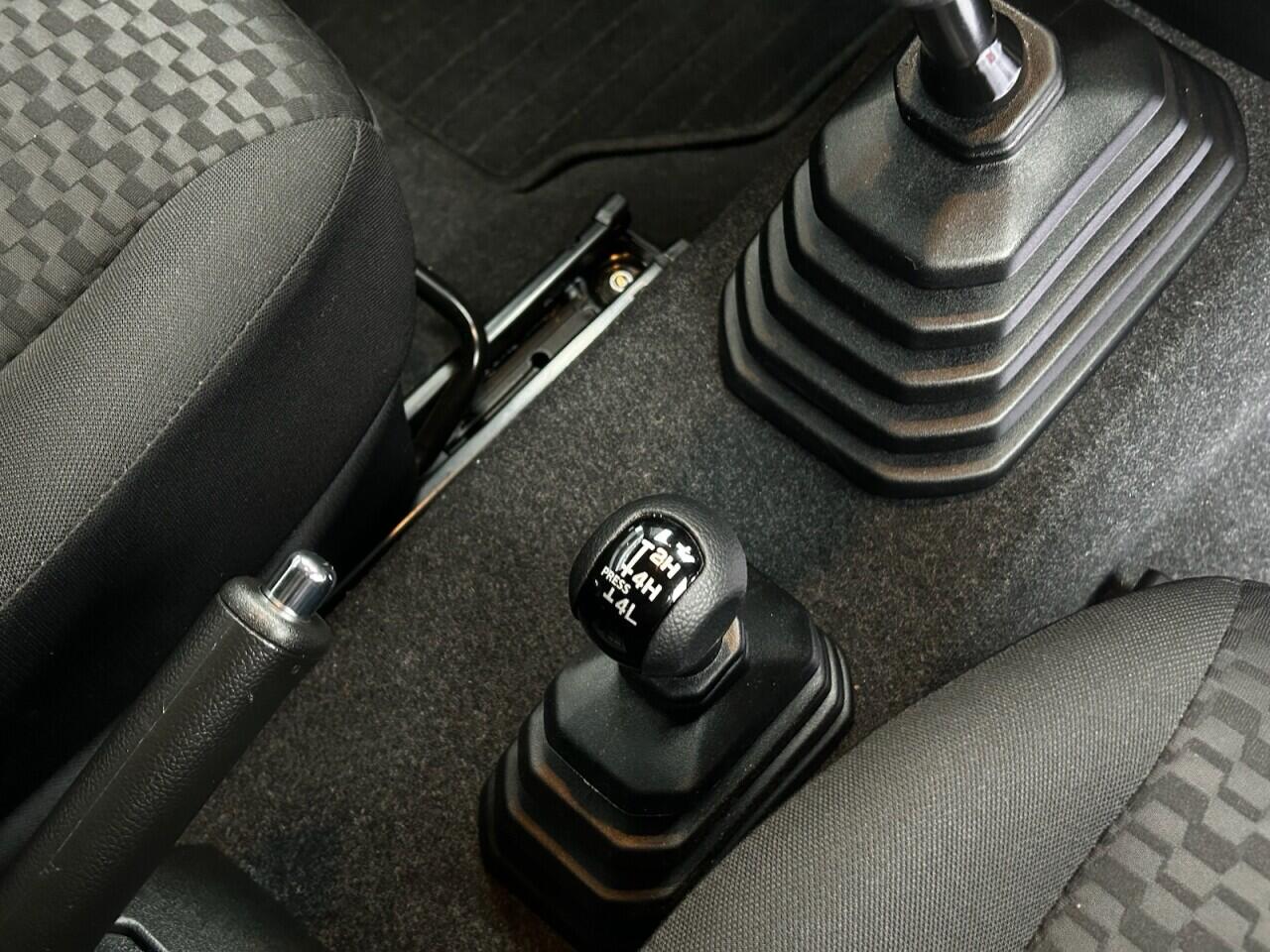 Used Suzuki Jimny 2024 for sale - 76823907: Photo 33