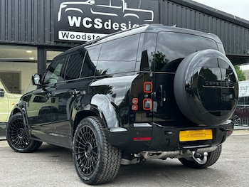 Used Land Rover Defender 110 2026 for sale - 79422495: Photo