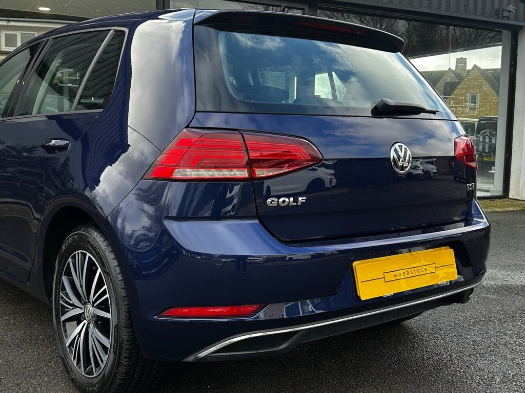 Used Volkswagen Golf 2017 for sale - 77520692: Photo 16