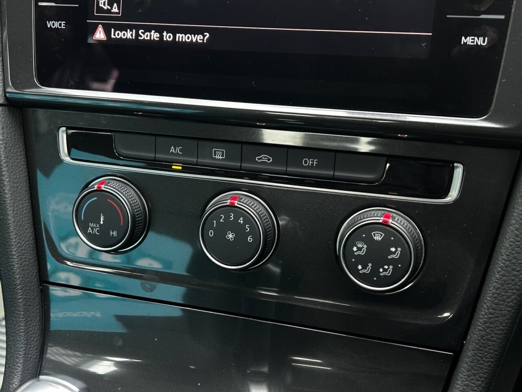 Used Volkswagen Golf 2017 for sale - 77520692: Photo 38