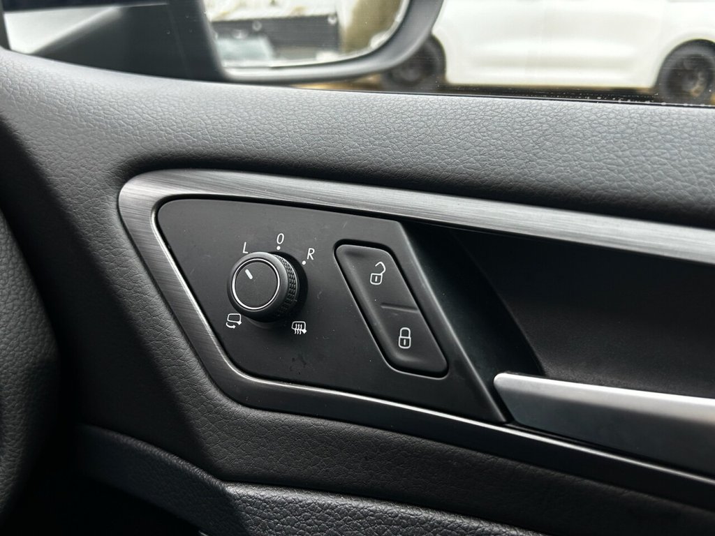 Used Volkswagen Golf 2017 for sale - 77520692: Photo 42