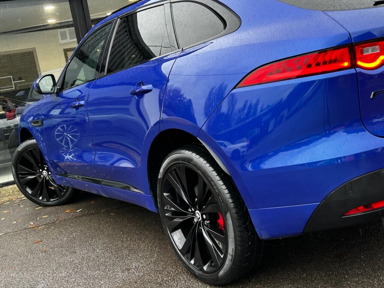 Used Jaguar F-Pace 2017 for sale - 76549210: Photo 12