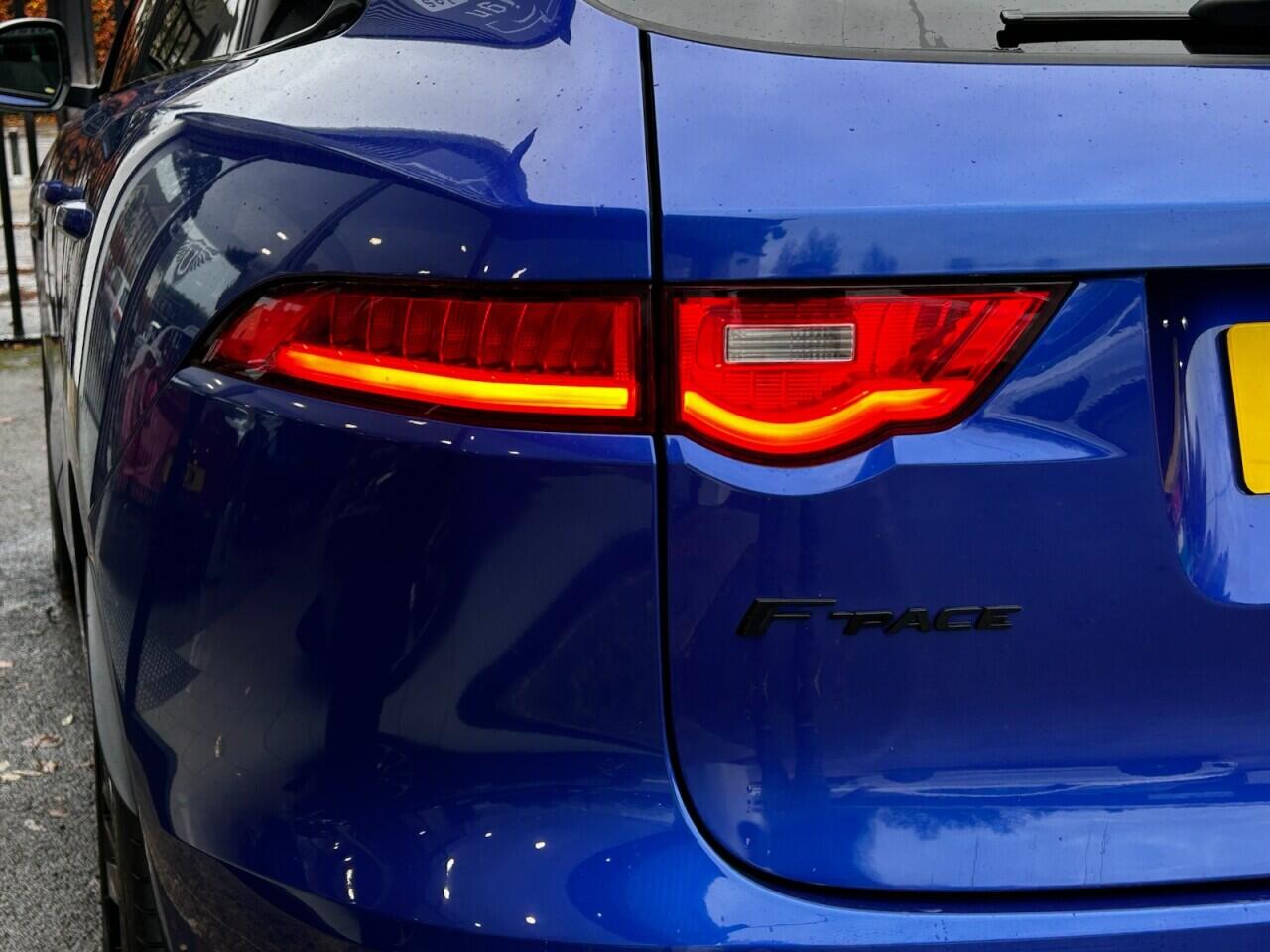 Used Jaguar F-Pace 2017 for sale - 76549210: Photo 17